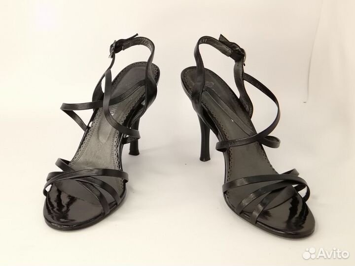 Босоножки чёрные натуральная кожа 39