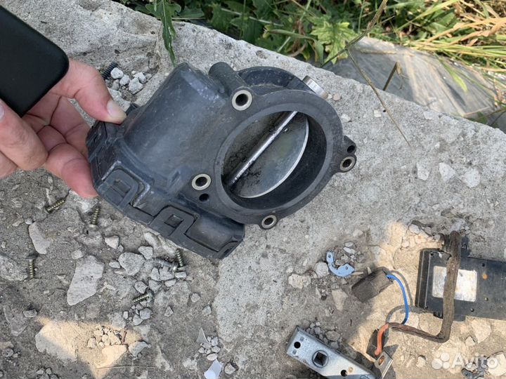 Дроссельная заслонка Мерседес 1.8td 2.2TD