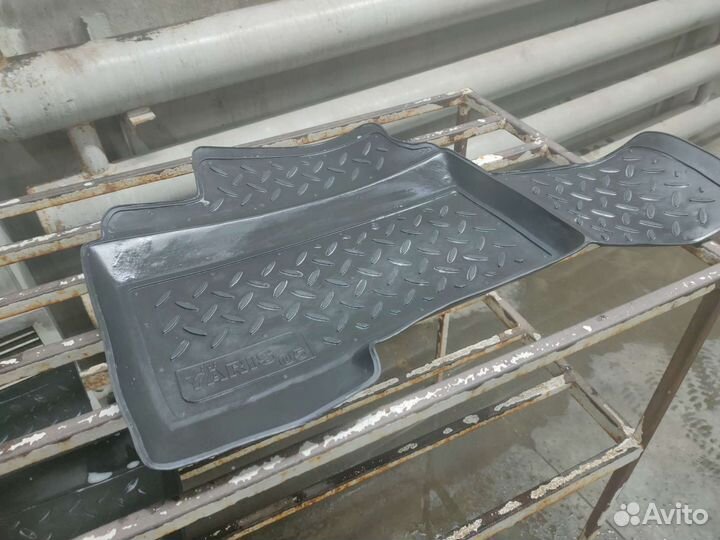 Toyota Yaris/vitz коврики