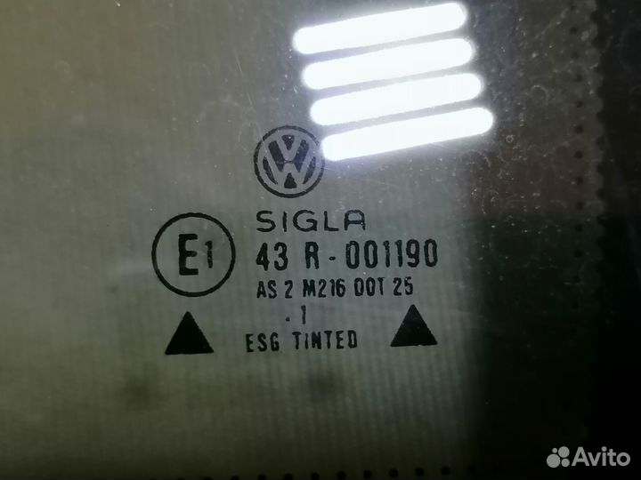 Стекло кузовное зад левое VW Passat B4 универсал