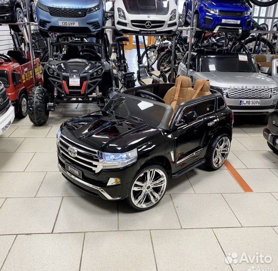 Электромобиль магазин детских машинок на пульте