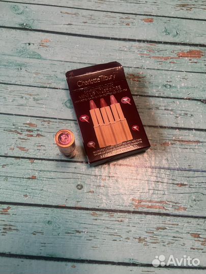 Мини помады Charlotte Tilbury