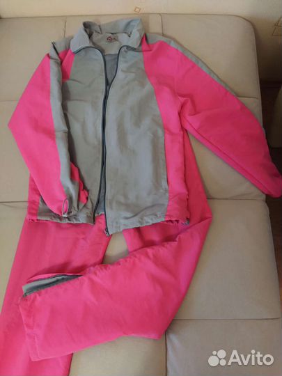 Спортивный костюм женский