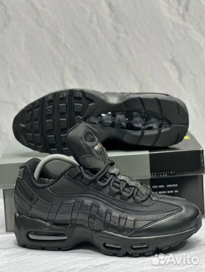 Кроссовки Nike Air Max 95 эргономичные