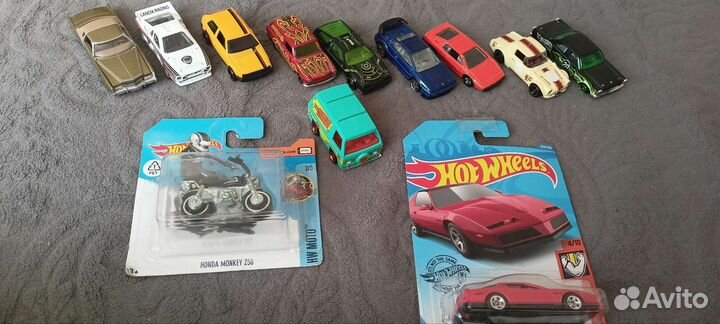 Hot wheels auto world