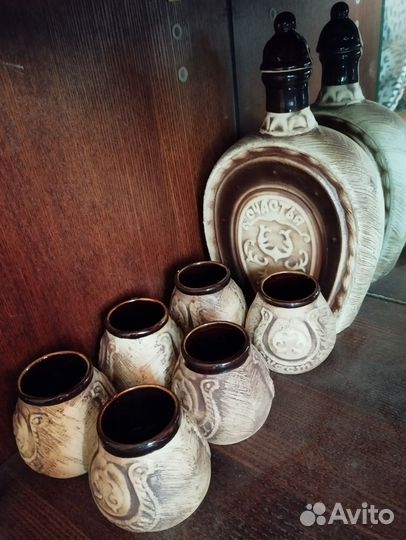 Графин и стаканы