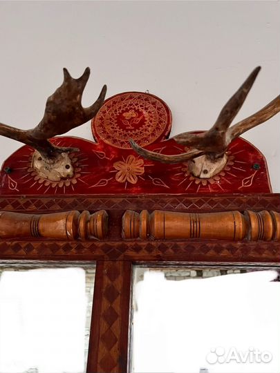 Зеркало старинное в раме