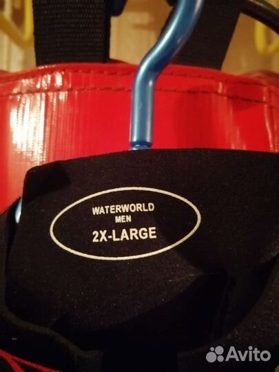 Гидрокостюм