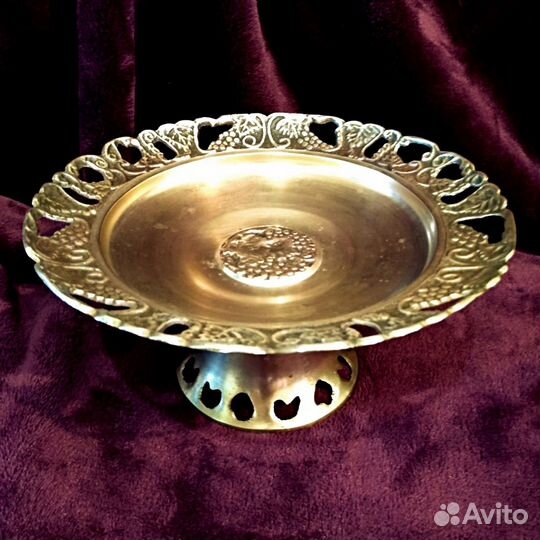 Старинная ваза-фруктовница