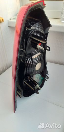 Фонарь задний правый.рено логан