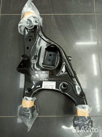 Новый рычаг Nissan Patrol 551A11LB0A 551A01LB0A купить в Санкт ...