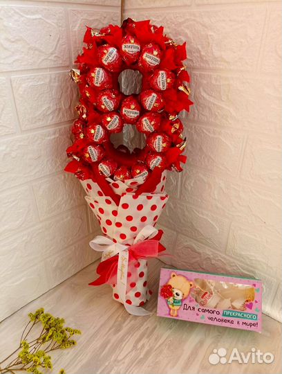 Сладкий букет на 8 марта