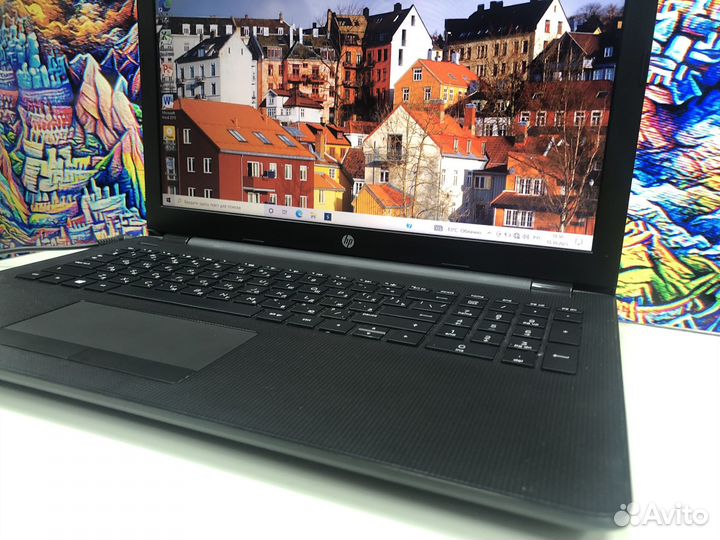 Офисный ноутбук HP 15.6