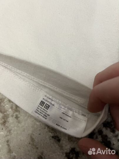 Футболка Uniqlo Kaws