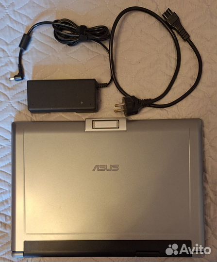 Ноутбук asus F5R