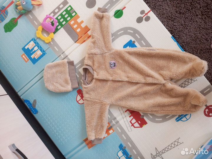 Комбинезон с шапочкой