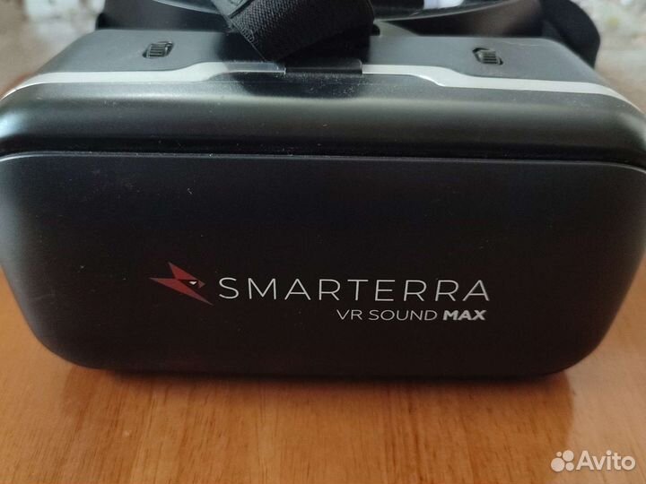 Очки виртуальной реальности с пультом