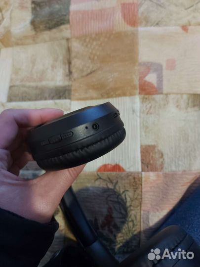 Беспроводные наушники jbl накладные