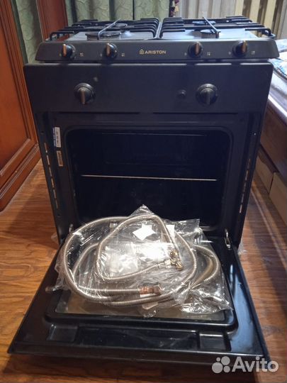 Газовая плита бу Аристон