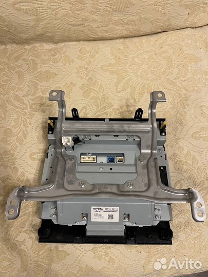 Мультимедия Toyota Land Cruiser 200