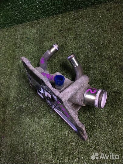 Фланец системы охлаждения Nissan Qashqai J10 HR16