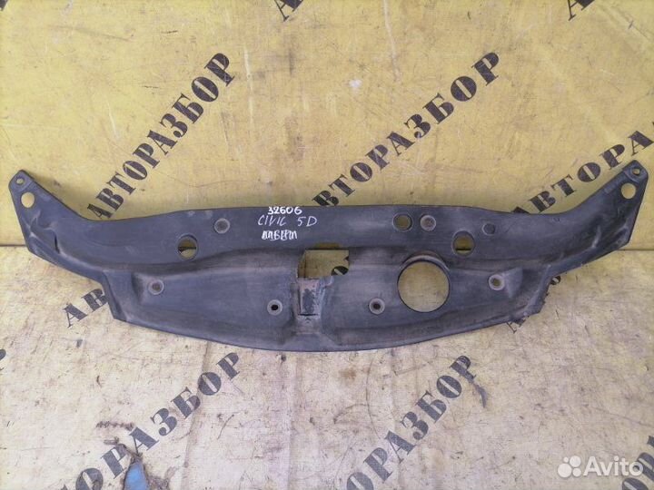 Накладка рамки радиаторов Honda Civic 5D 2006-2012