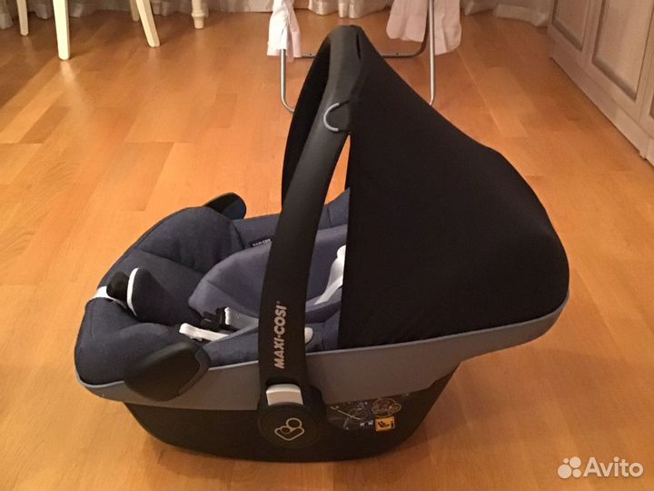 Детское автокресло-люлька Maxi Cosi