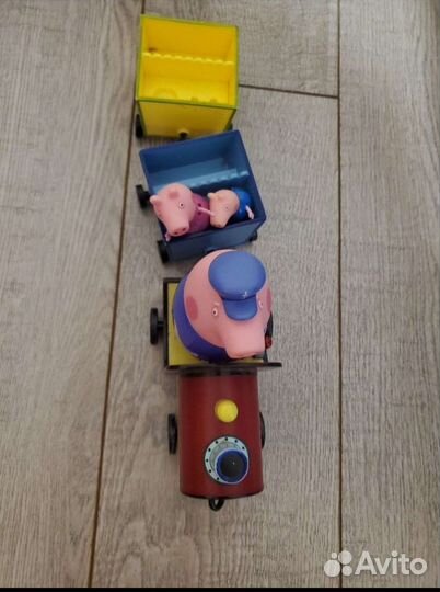 Поезд свинка Пеппа