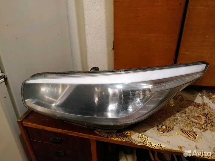 Фара Kia Ceed правая