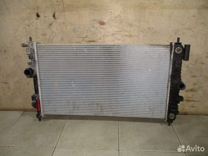 Радиатор основной Opel Insignia A