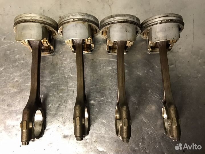 Поршень+шатун R18A2 Honda 1.8 civic 8