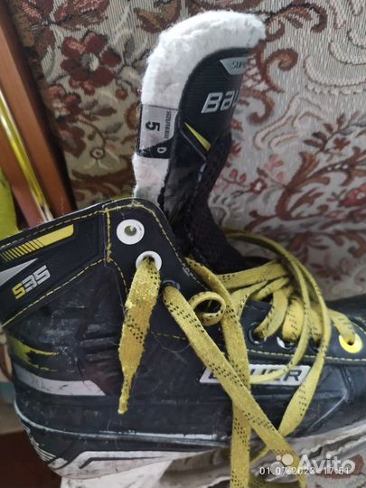 Хоккейные коньки bauer
