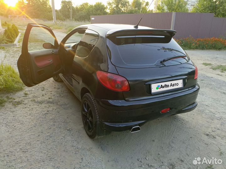 Peugeot 206 1.6 AT, 2006, 226 127 км