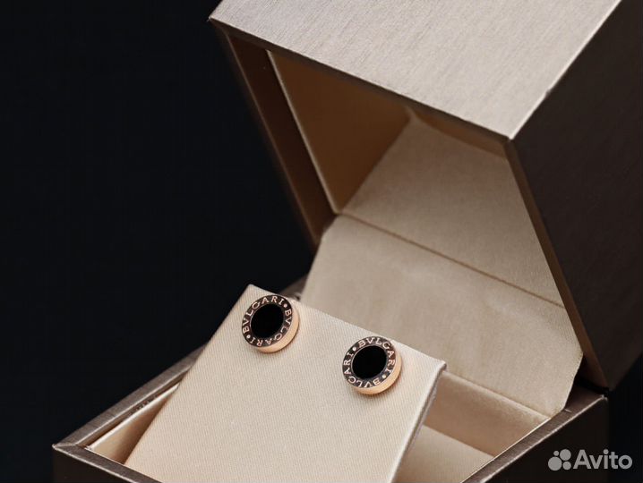 Золотые серьги bvlgari