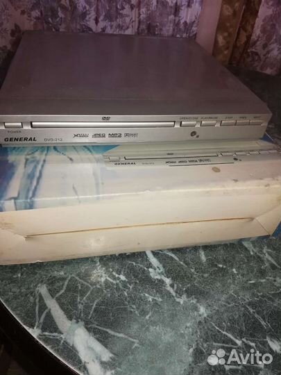 DVD-212 плеер