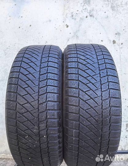 Continental ContiVikingContact 6 225/60 R18 104T