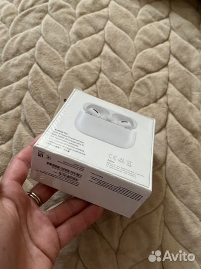 Наушники AirPods Pro