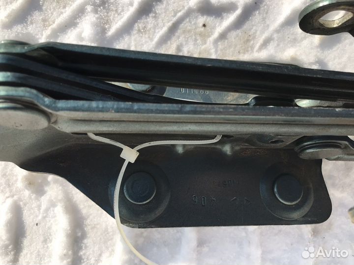 Петли багажника megane2 седан