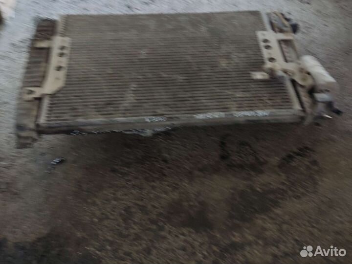 Mercedes-Benz Vaneo радиатор кондиционера