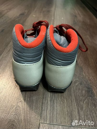 Лыжные ботинки детские 33