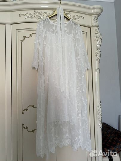 Платье белое