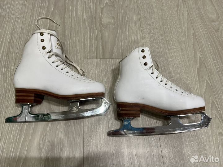 Коньки фигурные