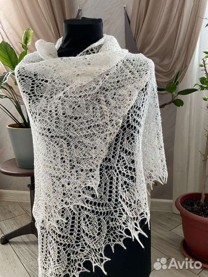 Шаль ручной работы