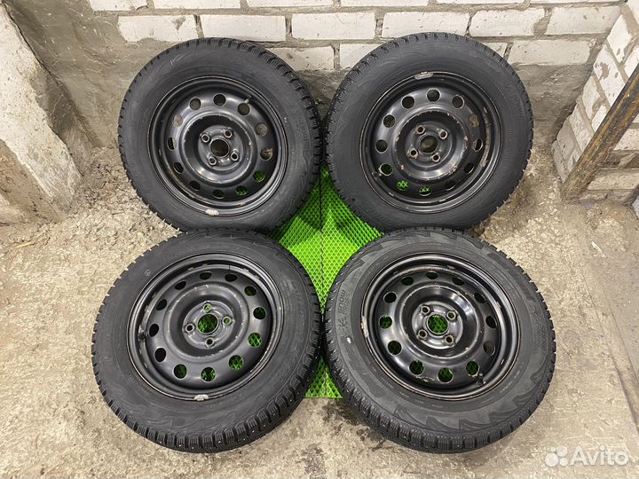 Cordiant Snow Cross 185/65 R15 на дисках 4*100