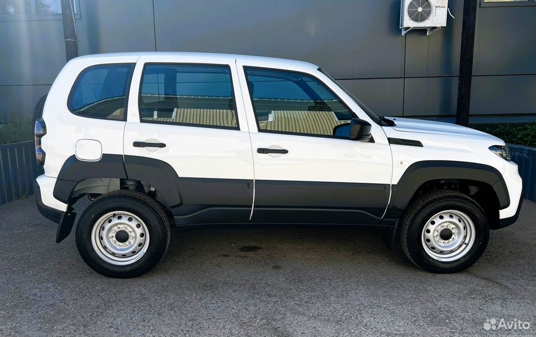 ВАЗ (LADA) Niva Travel 1.7 MT, 2024