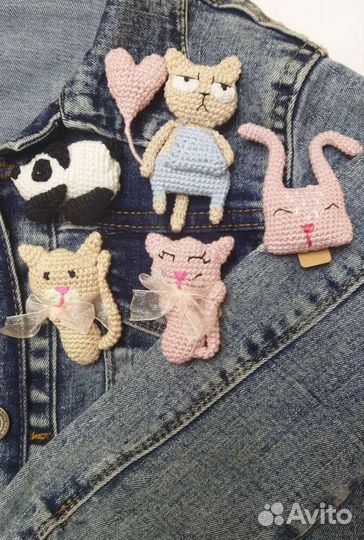 Вязаные брошки, значки, брошь