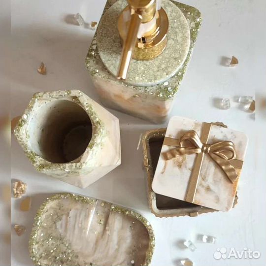 Набор аксессуаров для ванной комнаты