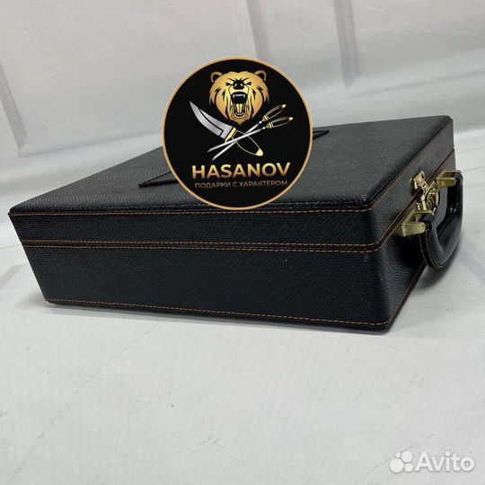 Подарочный дипломат с графином и с 6 стопками