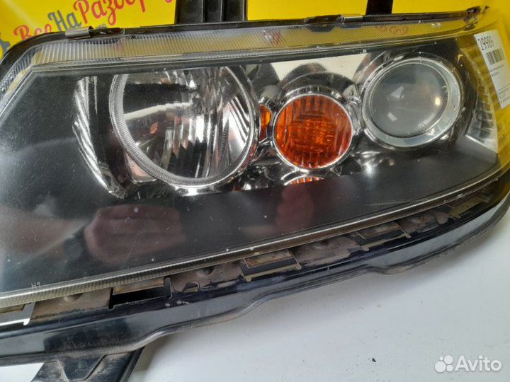 Фара ксеноновая передняя левая Honda Accord 7