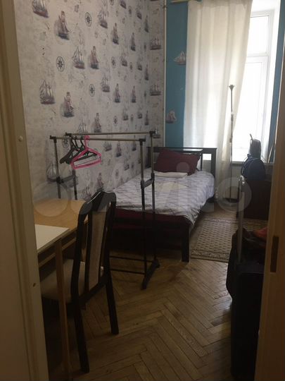 Комната 8 м² в 5-к., 4/6 эт.